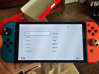 Nintendo Switch OLED Azul y Rojo