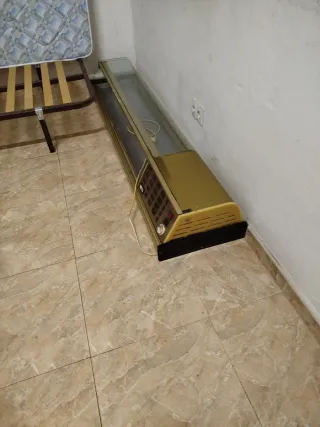 Vitrina expositora para tapas de barra