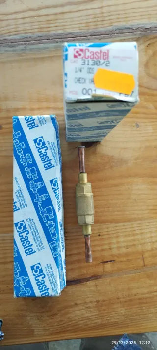 Válvula retención Castel 1/4 3130/2