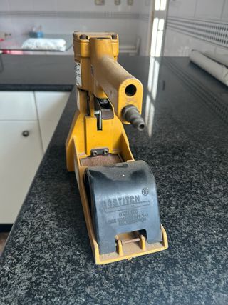 Grapadora Neumática Stanley Bostitch D60