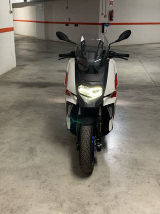 Moto BMW C400x