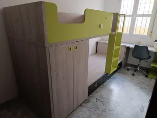 Cama tren infantil con armario y escritorio