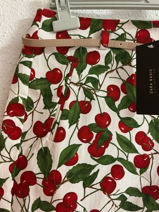 Bermudas Zara Estampado Cerezas