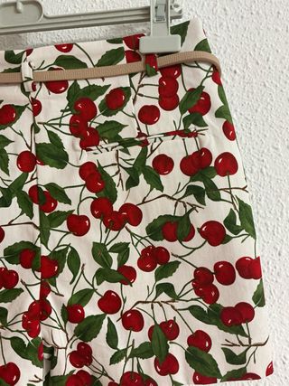 Bermudas Zara Estampado Cerezas