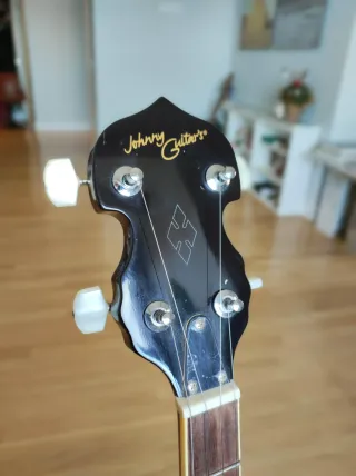 Banjo Johnny Guitars