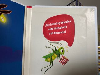 +2 años. NUEVO. Libro Desplegable. Dinosaurio