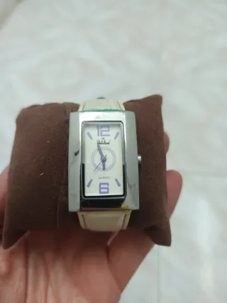 Reloj Valentin Ramos. Mujer Beige/Plata