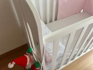 Cuna infantil casi nueva.