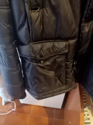 Piumino uomo invernale nero con cappuccio