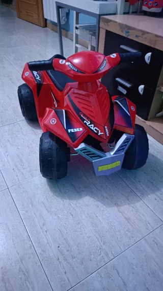 Moto eléctrica Feber Quad Racy Roja