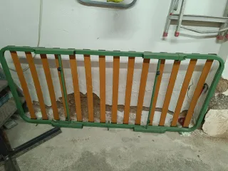 Somier con patas plegables