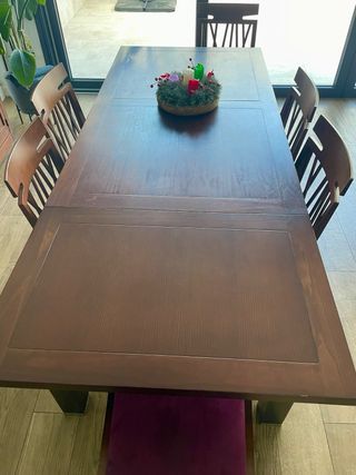 Mesa de comedor y 6 sillas madera