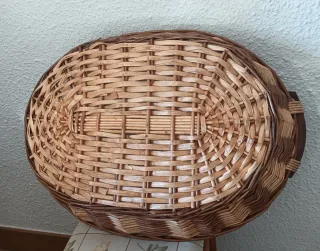 Cestas de mimbre ovaladas con asas