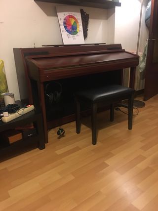 Piano Digital con Accesorios