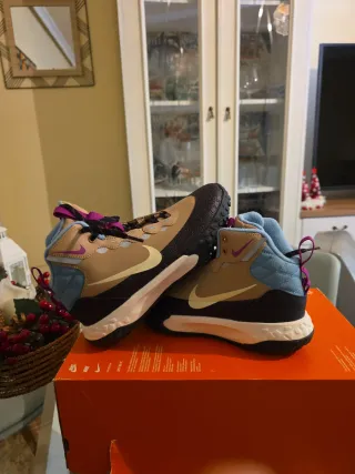 Nike Terrascout Botas Marrones y Azules