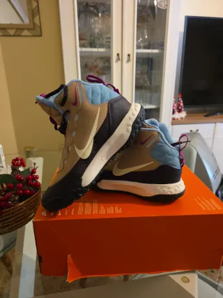 Nike Terrascout Botas Marrones y Azules