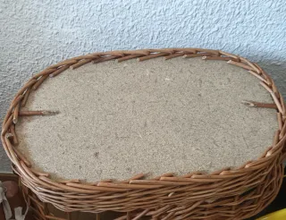 Cesta de mimbre con asa