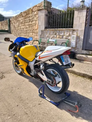 Suzuki GSXR 750