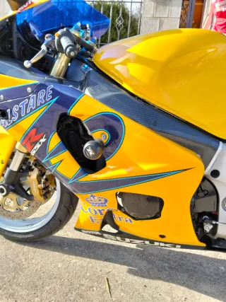 Suzuki GSXR 750