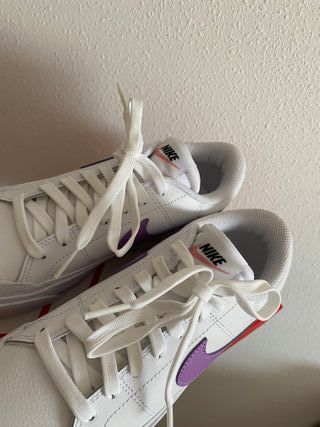 Zapatillas Nike Mujer Talla 37.5 Morado Blanco