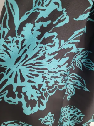 Vestido fiesta negro y turquesa floral