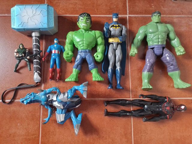 Figuras Marvel y DC
