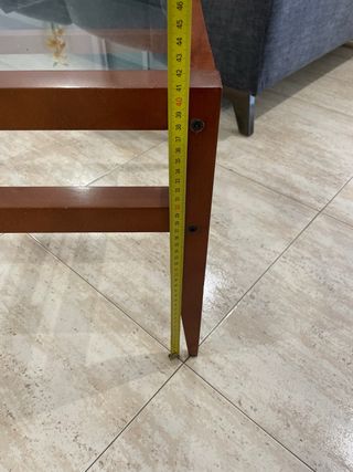 Mesa de centro de madera y cristal
