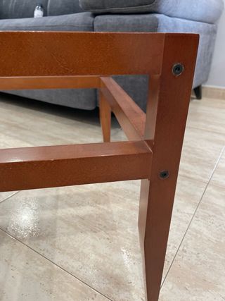 Mesa de centro de madera y cristal