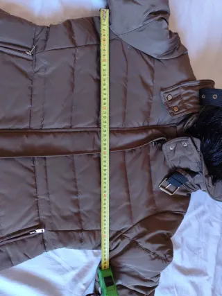 Chaqueta de plumas mujer marrón