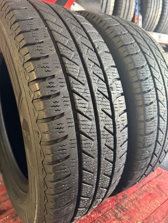 Neumáticos 215/65R16C 106/104T