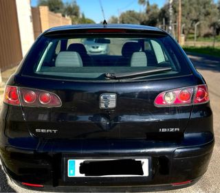 SEAT Ibiza III 1.4 gasolina con 97572km