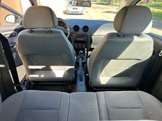 SEAT Ibiza III 1.4 gasolina con 97572km