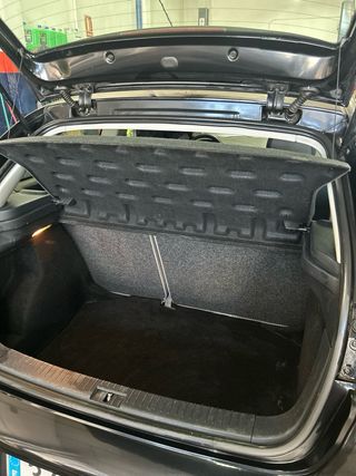 SEAT Ibiza III 1.4 gasolina con 97572km