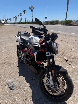 Aprilia Shiver 900