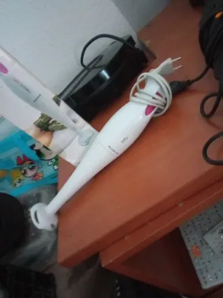 Batidora de mano Taurus 600W