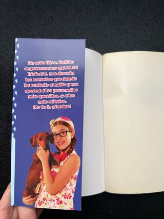 Libro “Serán famosas” serie Patito Feo, número 9