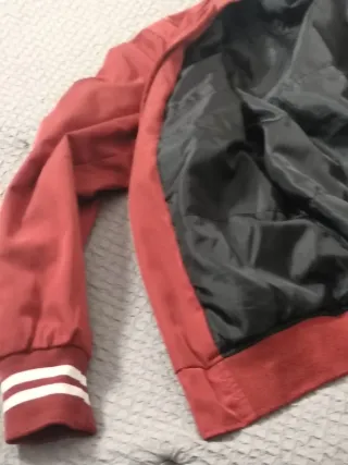 Cazadora Bomber Roja OFERTA 10EUROS.