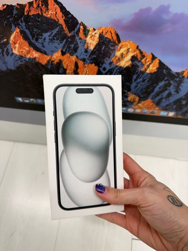 iPhone 15 128GB NOVO LACREADO