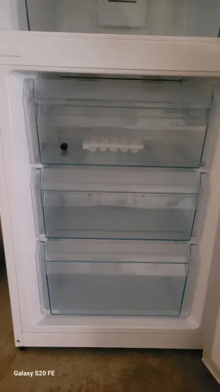 Frigorífico blanco Daewoo