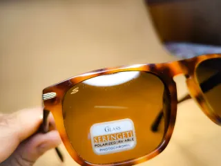 Occhiali da sole Serengeti mod. Enrico 8151