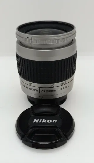 Objetivo Nikon 28-80mm f/3.3-5.6 G