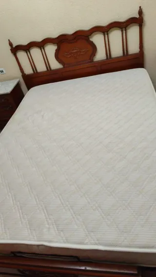 Dormitorio completo madera + colchón