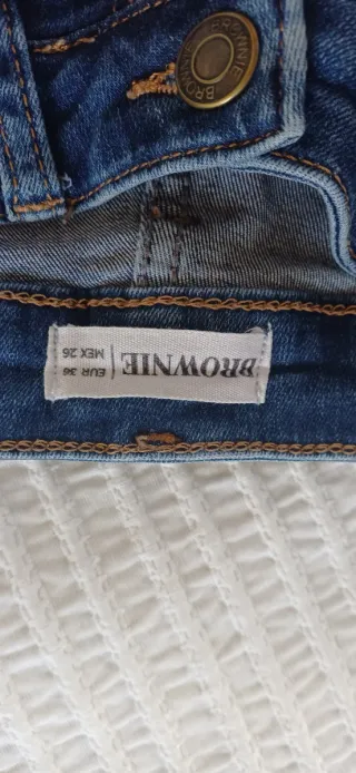 Pantalón vaquero Brownie acampanado