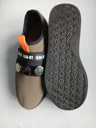 Zapatos JEAN-OT señora verdes y con detalles plata