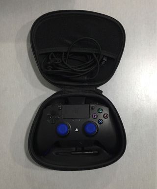 Mando Razer Raiju para PS4 y PC.