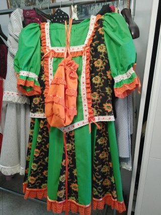 Vestidos de  Flamenco, Chulapa, Sevillanas, fiesta