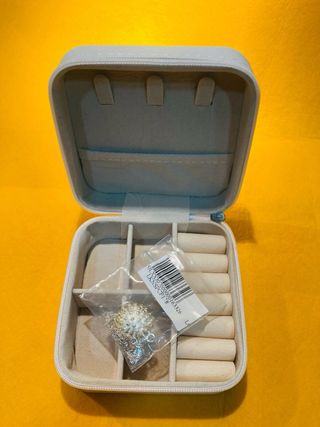 Colgante plata con cadena y joyero