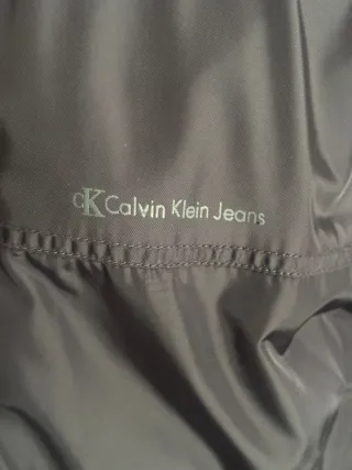 Cazadora Calvin Klein azul marino
