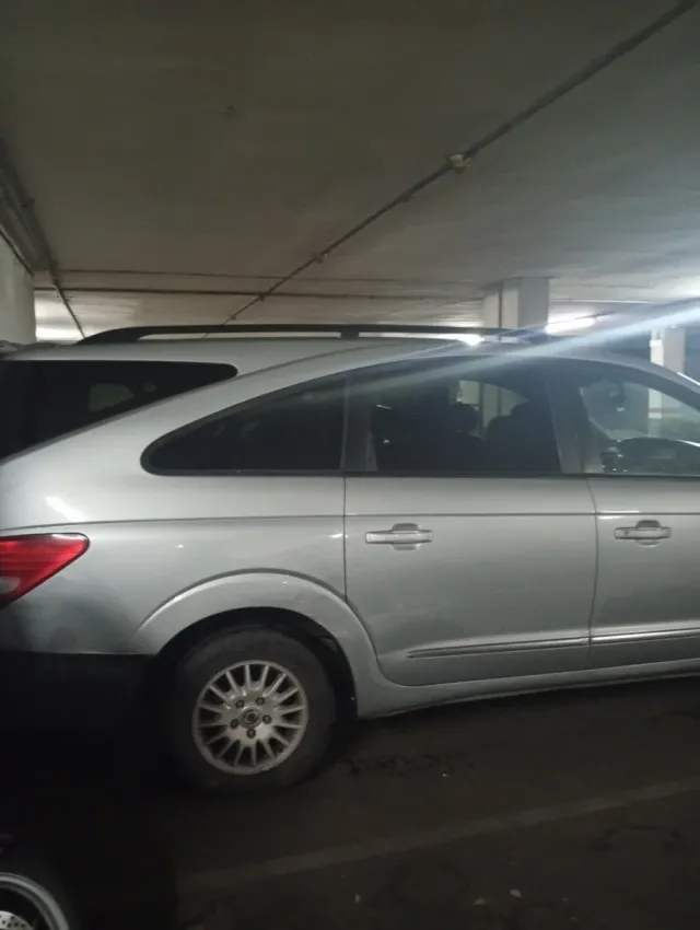 Ssanyong  Rodius 2006