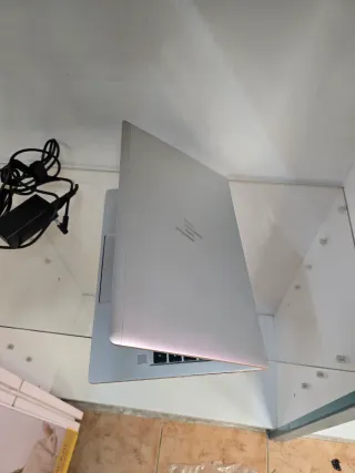 HP Elitebook 645 G10 Argento